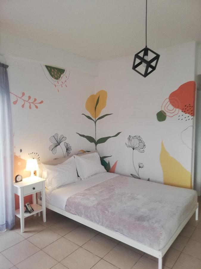 Maria'S Studio No1 In Heraklion/Wifi/Ac Exterior photo